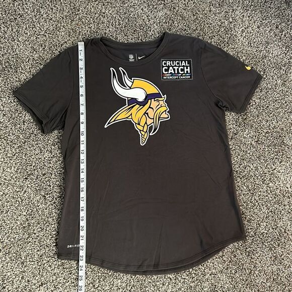 NIKE Vikings T-Shirt - Picture 2 of 5